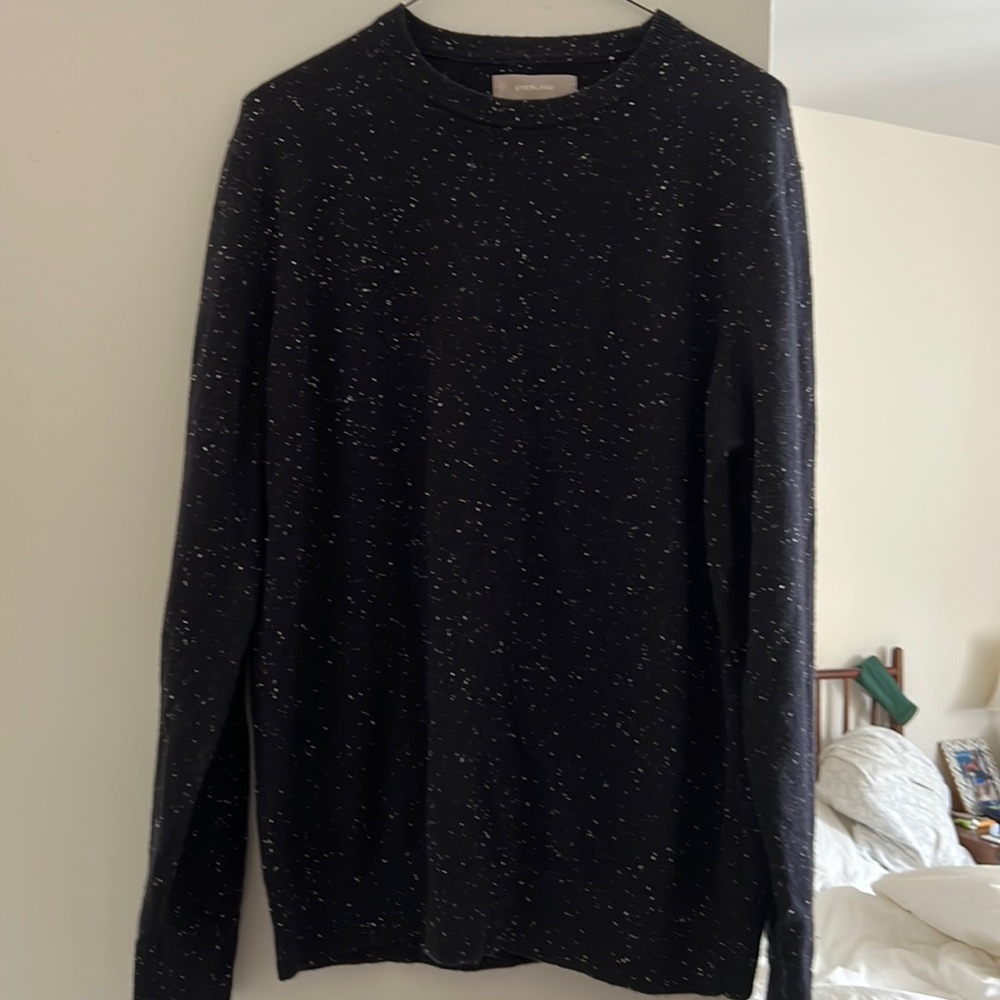 Barely worn navy speckled men’s cashmere sweater